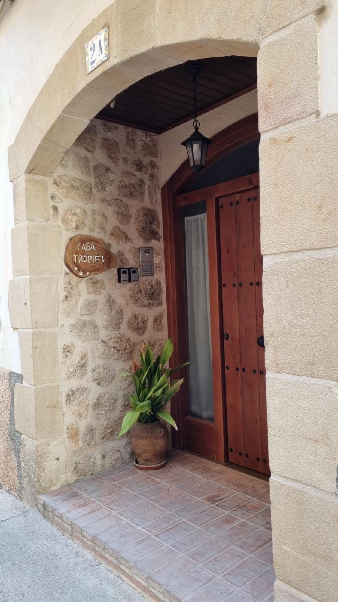 Casa Tropiet Apartment Бесейте Екстериор снимка